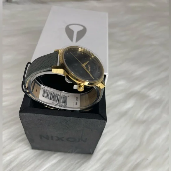Nixon Kensington Leather Light Gold/Charcoal Casual Designer Women's Watch - Picture 3 of 10